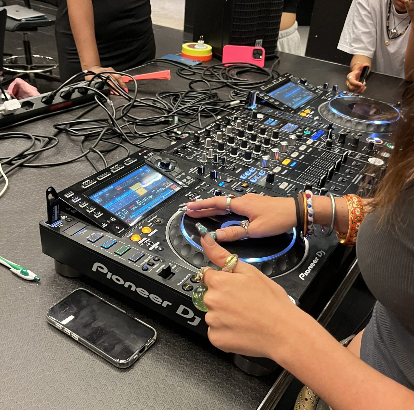 DJing Workshop in Genf 2025 mit Natalia Anderson & Habiboo